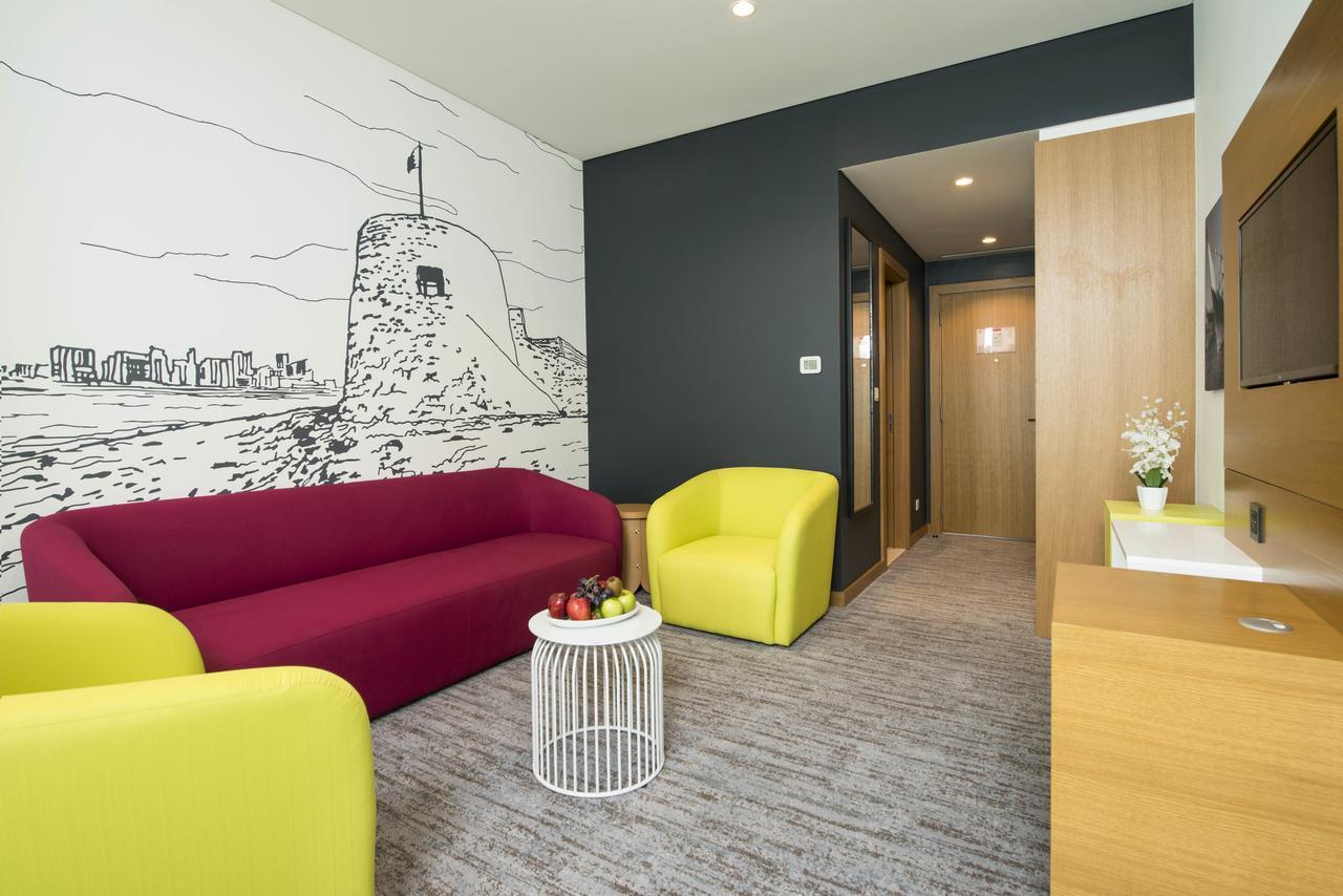 Ibis Styles Manama Diplomatic Area Hotel Eksteriør billede
